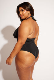 Isle One Piece | Black